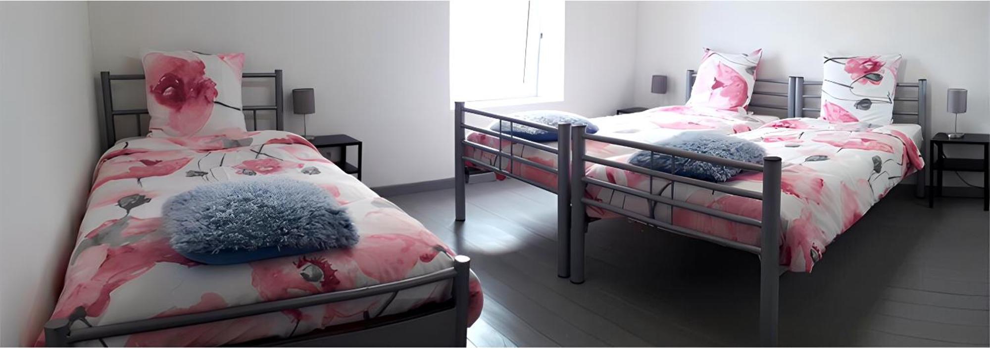 Au Chant Des Roches - Parking - Wifi - Terrasse - Chambres Familiales - Cerfontaine Kültér fotó