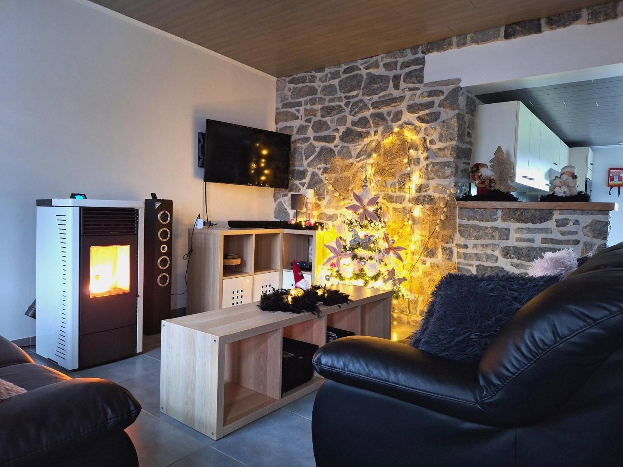 Au Chant Des Roches - Parking - Wifi - Terrasse - Chambres Familiales - Cerfontaine Kültér fotó