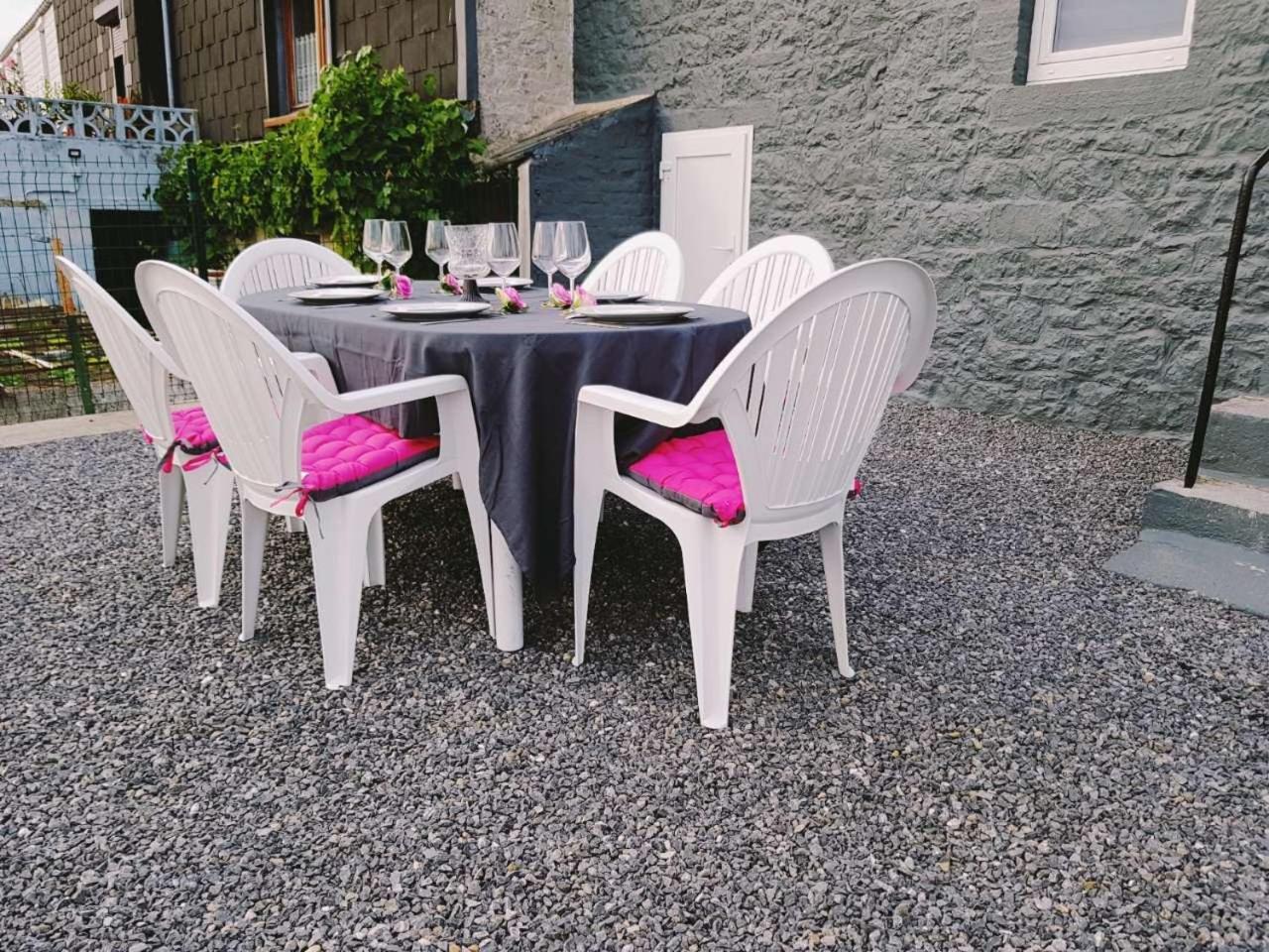 Au Chant Des Roches - Parking - Wifi - Terrasse - Chambres Familiales - Cerfontaine Kültér fotó